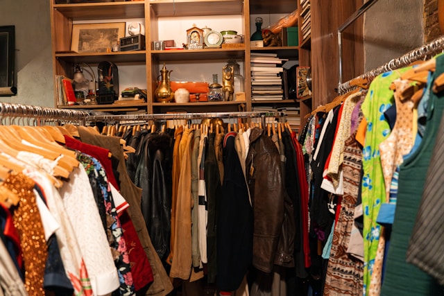 thrift market